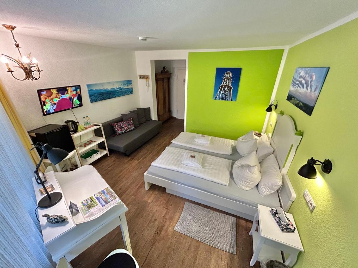 Haus Am Kurpark Hotel Schömberg Екстериор снимка
