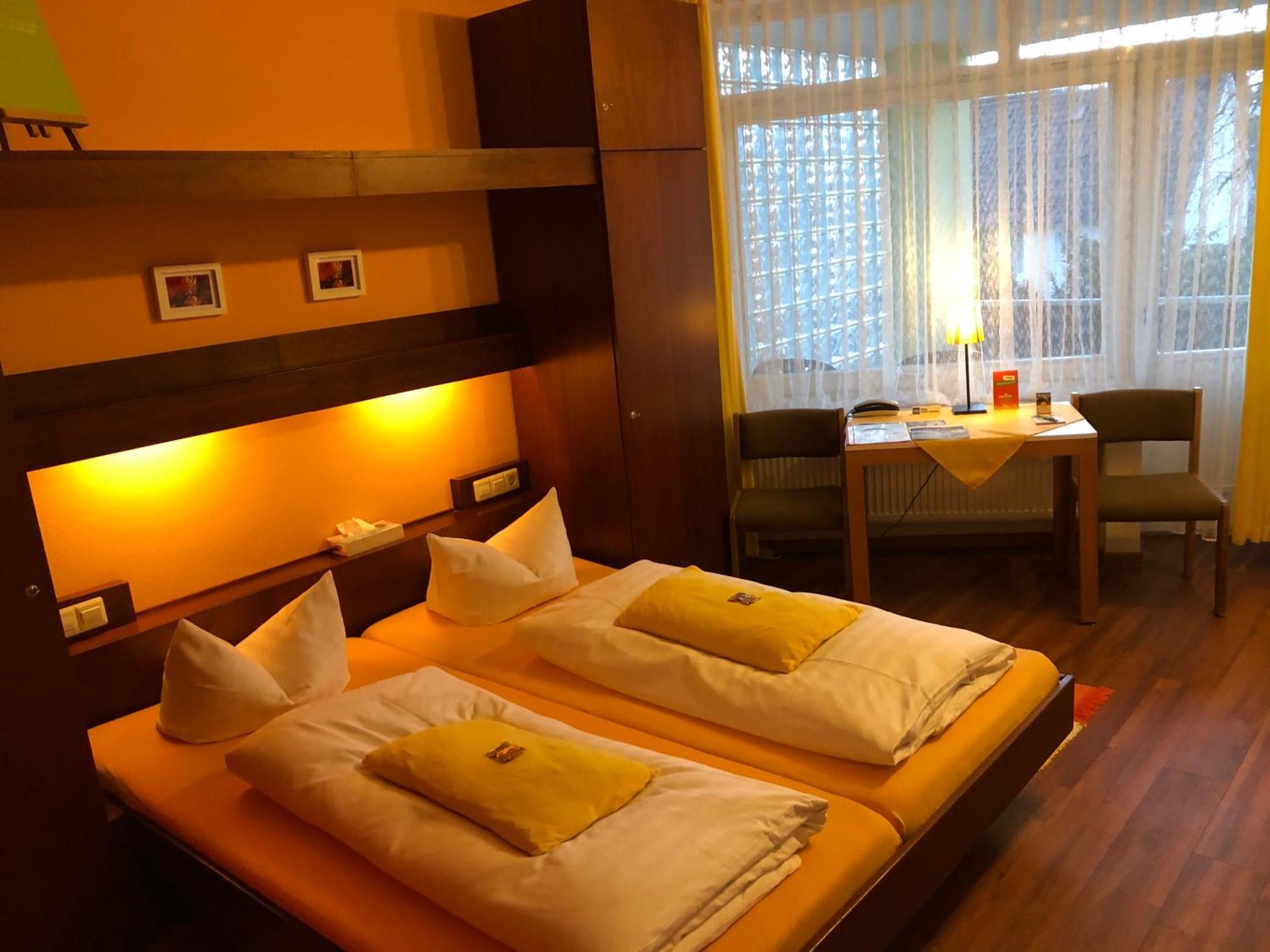 Haus Am Kurpark Hotel Schömberg Стая снимка